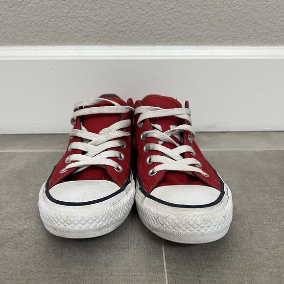 Converse Chuck Taylor All Star Mens 5/Womens 7 Red Low Top Casual Shoes - Picture 2 of 7
